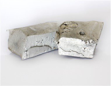 Aluminju Skandju Żirkonju